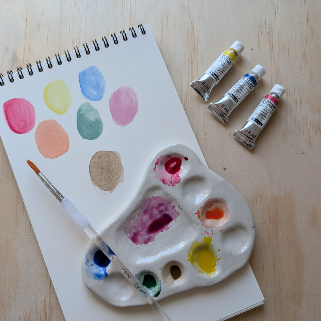 Watercolour Basics: How to Mix Colours Using Just Red, Yellow and  Blue